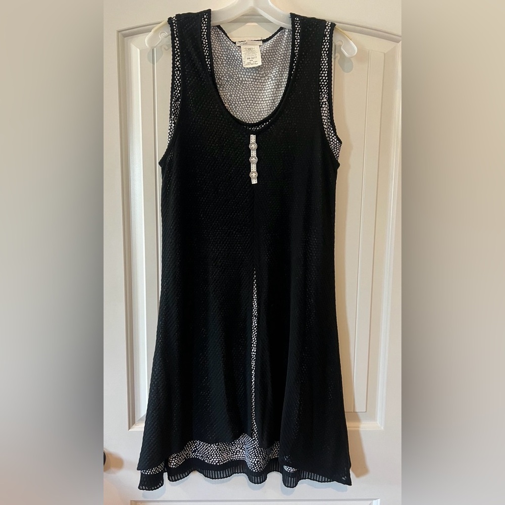 Size medium- ZOE by Michael Phillips- Layered Black Herringbone Open Knit Dress